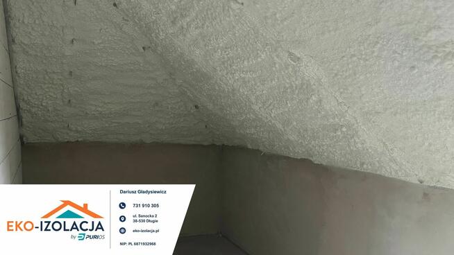 Ocieplenia pianą poliuretanową poddasza fundamenty , piana