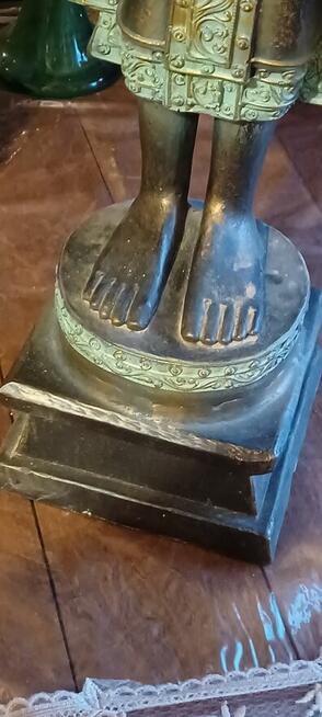 118cm wysoki posąg z żywicy Budda stojąca -brak kawałka lew