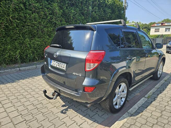 Toyota RAV-4 Klima / Nawigacja / Skóra / Podgrzewane fotele / Kamera cofania / 4x4