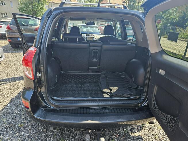 Toyota RAV-4 Klima / Nawigacja / Skóra / Podgrzewane fotele / Kamera cofania / 4x4