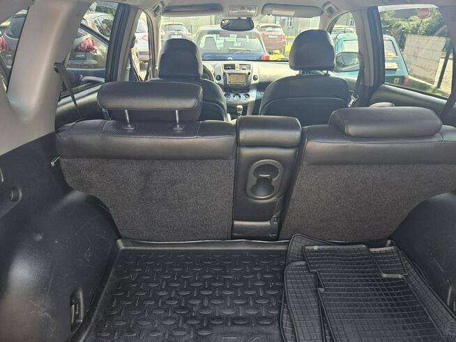 Toyota RAV-4 Klima / Nawigacja / Skóra / Podgrzewane fotele / Kamera cofania / 4x4