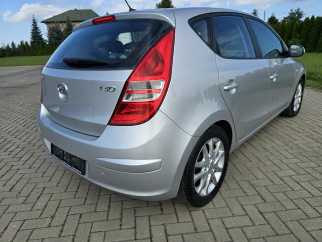 Hyundai i30 1,6Benz Serwis.Klimatronic.Parktronic.Centralka.El.szyby.Alulegi.