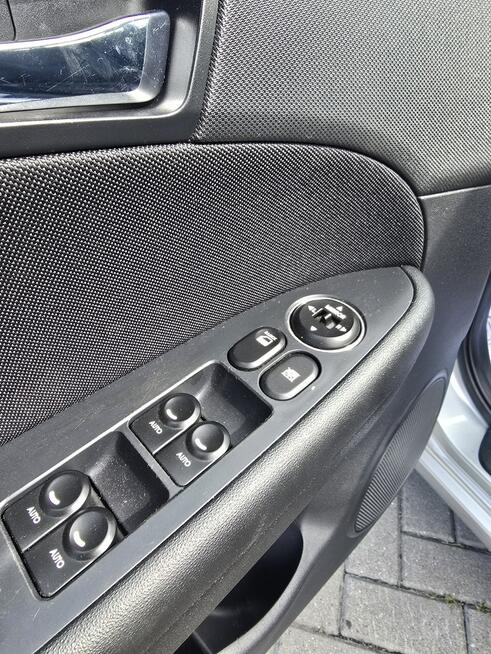Hyundai i30 1,6Benz Serwis.Klimatronic.Parktronic.Centralka.El.szyby.Alulegi.