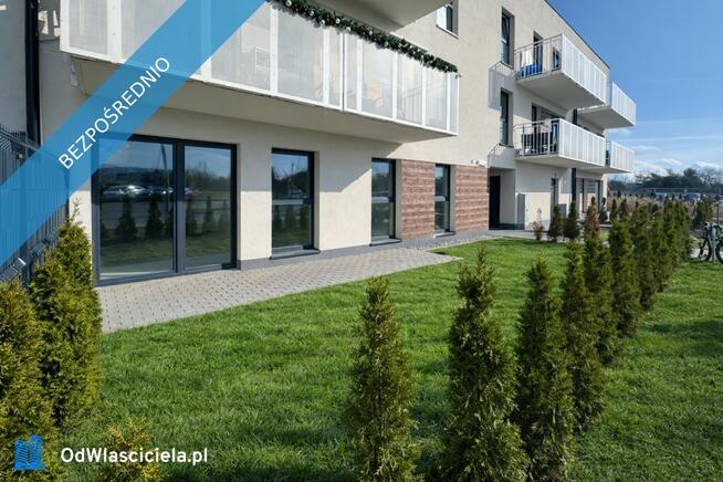 4 pokoje, 2 łazienki i 43 m² tarasu z ogrodem – nowe mieszkanie na parterze