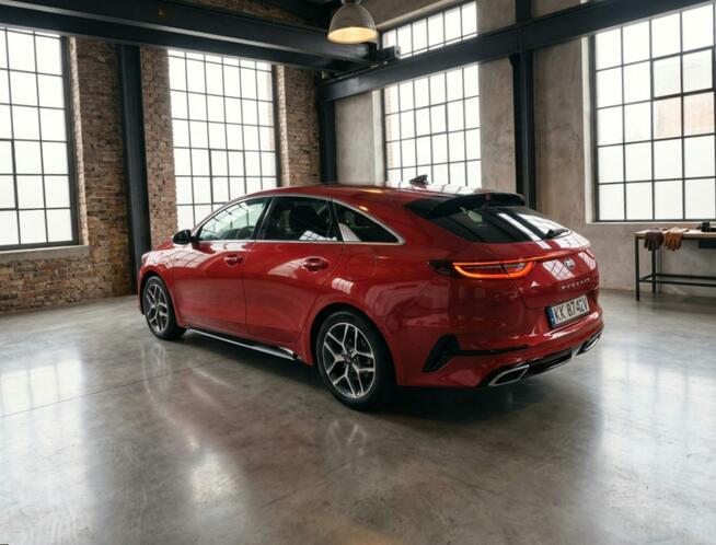 Kia Pro Cee'd Bezwypadkowy serwis rok gwarancji