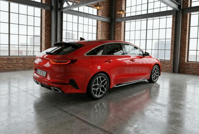 Kia Pro Cee'd Bezwypadkowy serwis rok gwarancji