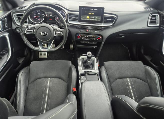 Kia Pro Cee'd Bezwypadkowy serwis rok gwarancji