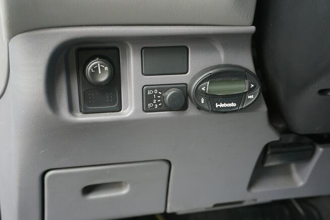 Nissan Almera Tino zarejestrowany, ubezpieczony
