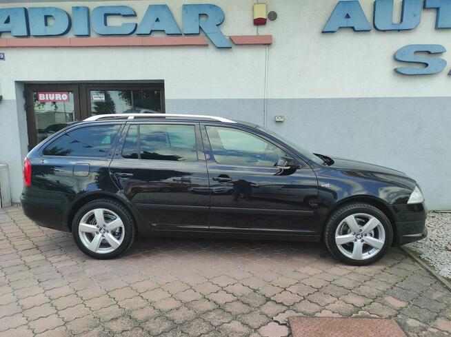 Škoda Octavia klimatronik, kolorowa nawigacja, parktronik, nowe opony, ksenon, zarej
