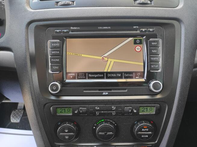 Škoda Octavia klimatronik, kolorowa nawigacja, parktronik, nowe opony, ksenon, zarej