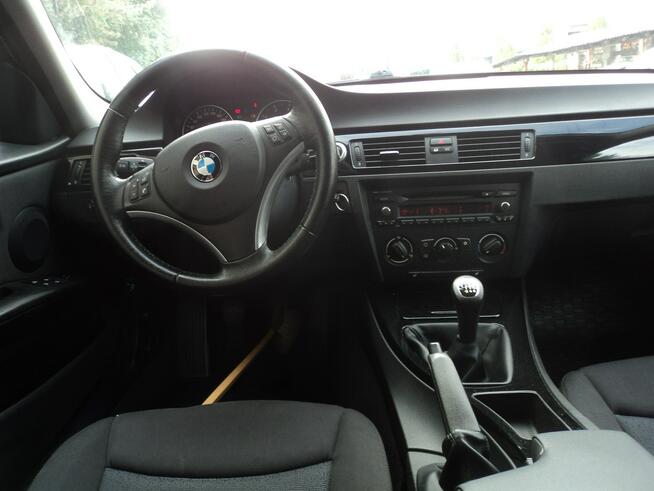 sprzedam ładneBMW 318i 2.0 b+gaz 130 KM