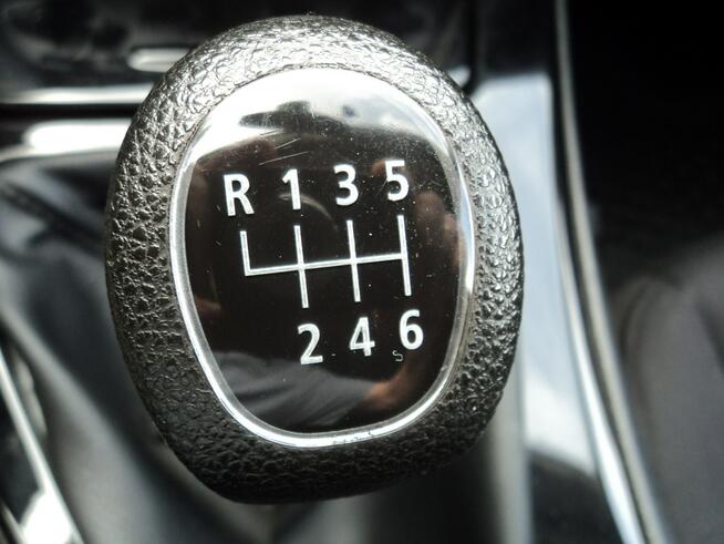 sprzedam ładneBMW 318i 2.0 b+gaz 130 KM