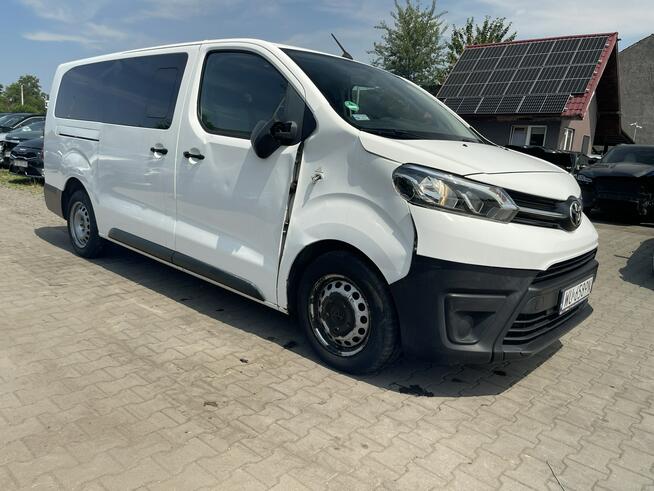 Salon PL ProAce 9 osobowy Czujniki parkowania 150KM