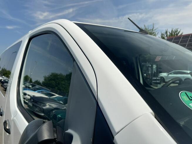 Salon PL ProAce 9 osobowy Czujniki parkowania 150KM