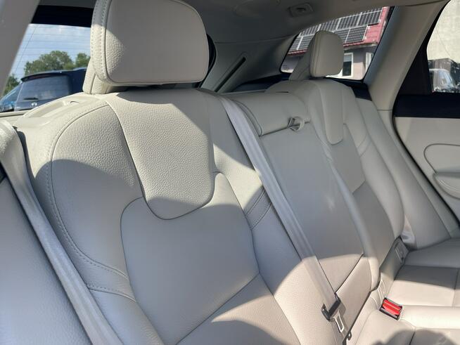 Volvo XC 60 EU Recharged T6 AWD Skóra Panorama Pamięć Kamera 340KM