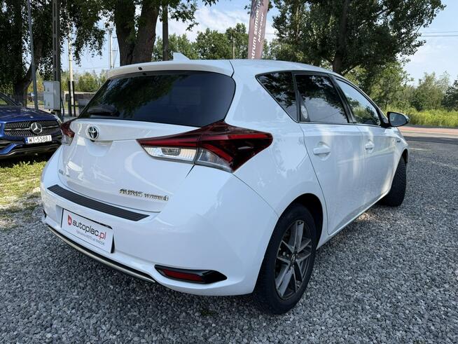 Toyota Auris 1.8 HSD 136KM Serwisowany Kamera Ładny stan LIFT