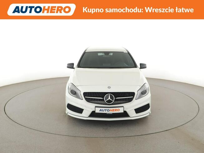 Mercedes A 180 automat skóra/alcantara bi-xenon kamera i czujniki parkowania