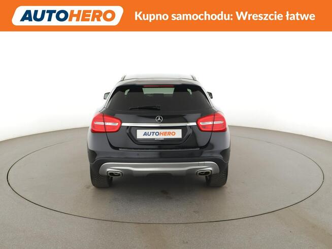 Mercedes GLA 220 bixenon navi pdc tempomat grzane fotele auto klima