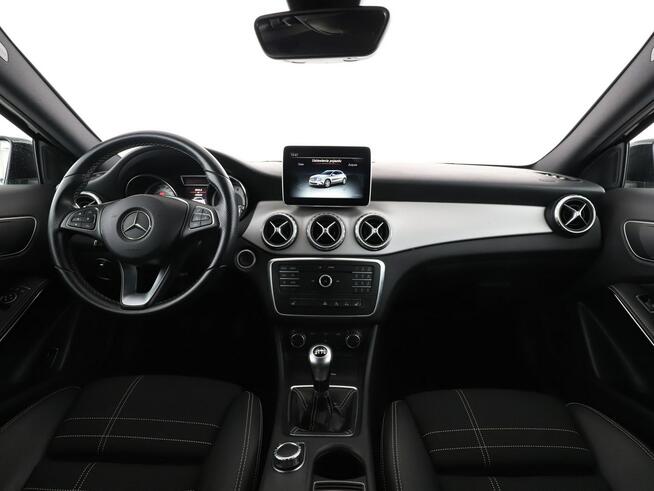 Mercedes GLA 220 bixenon navi pdc tempomat grzane fotele auto klima