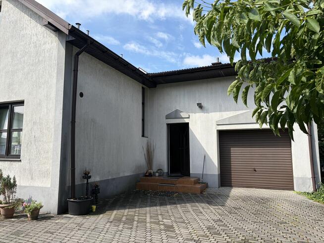Ładny wygodny do wprowadzenia Dom | Myszków Centrum 1 maja73