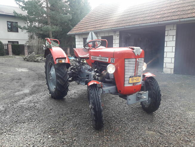 Massey Ferguson 25