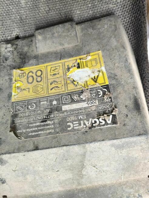 Sprzedam kosiarkę elektryczną