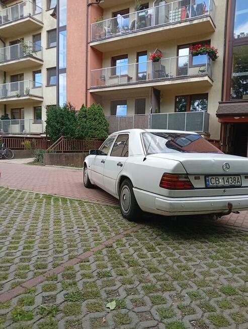Mercedes-Benz W124 2.0 Mercedes 200D Automat