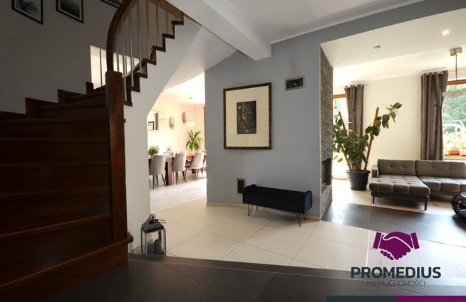 Dom Koszalin, Promowa