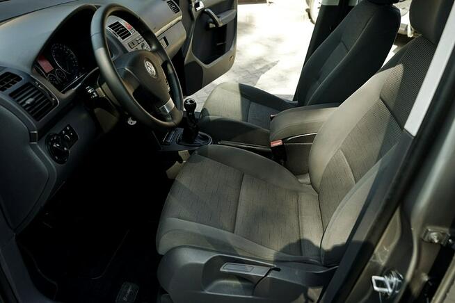 Volkswagen Touran 1,9TDI Klima, 7 osób, NAVI, Webasto, 2010r.