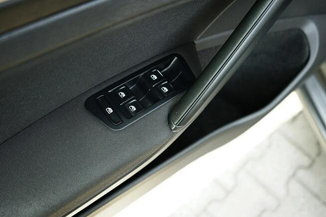 Volkswagen Golf 1,6TDI NAVI, kamera, 2019r.