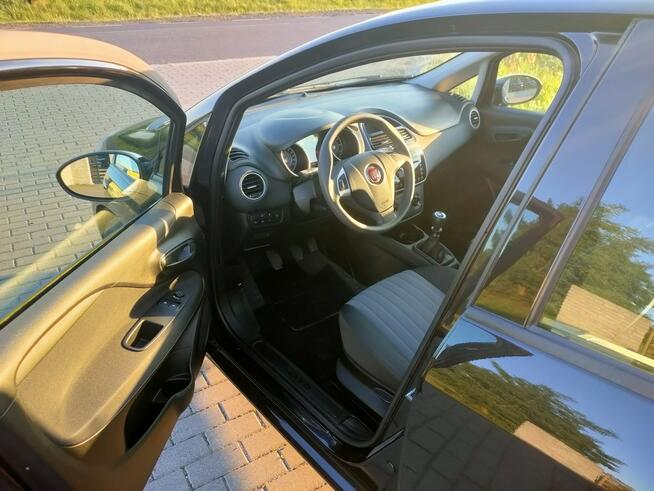Fiat Punto 2012 1.2 benzyna Rocznik 2017 Klimatyzacja Czujniki Parkowania EL szyby