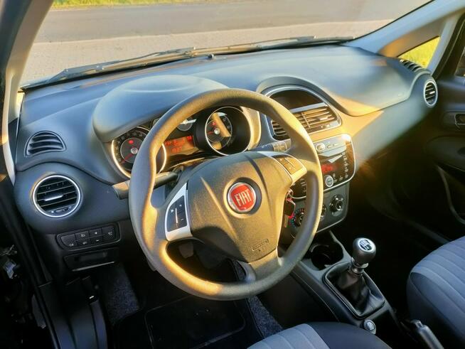 Fiat Punto 2012 1.2 benzyna Rocznik 2017 Klimatyzacja Czujniki Parkowania EL szyby