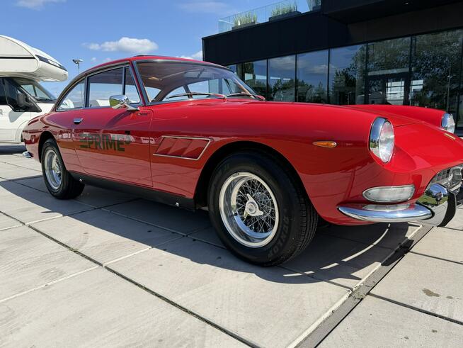 Ferrari 330 GT 2+2 – 1967 Klasyczna włoska motoryzacja
