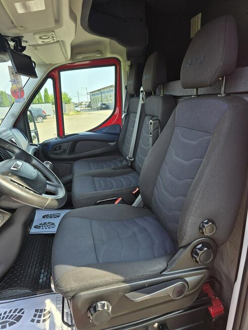 Iveco Daily 35S18 3,0D Salon Polska, Autolaweta, Pneumatyka, Hak.Wciągarka.Kamera