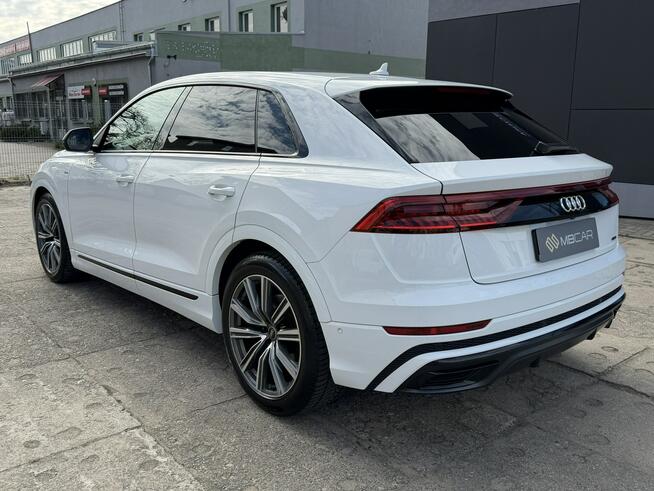 Audi Q8 FV 23% Pierwszy Właściciel Salon PL Bezwypadkowy Pneumatyka Oś Skrętna