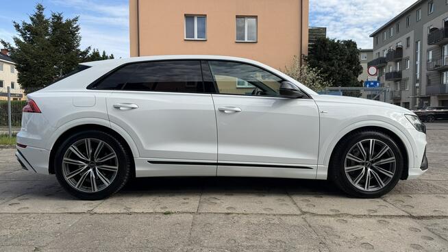 Audi Q8 FV 23% Pierwszy Właściciel Salon PL Bezwypadkowy Pneumatyka Oś Skrętna
