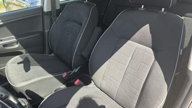 Kia Venga mały przebieg climatronic automat