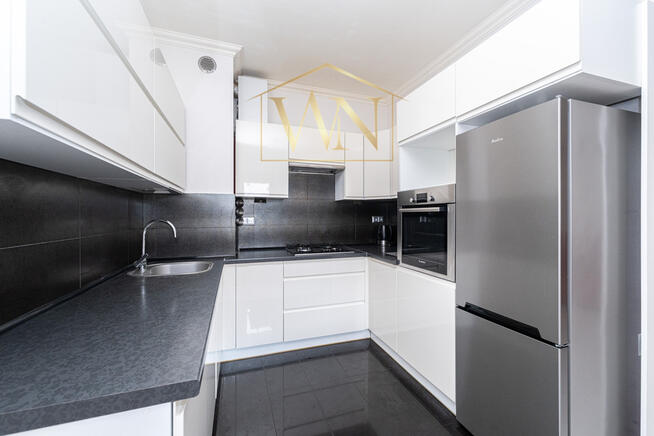 80 m² | 3 POKOJE | BALKON | GARDEROBA | PARKING