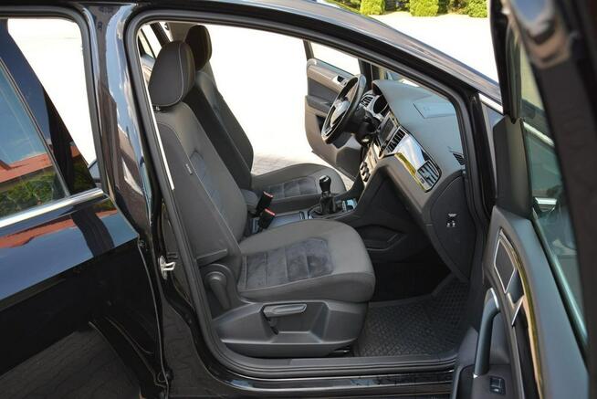 Volkswagen Golf Sportsvan Front Assist Bi-Xenon Navi 2xParktronic Klimatronic Chromy ASO VW