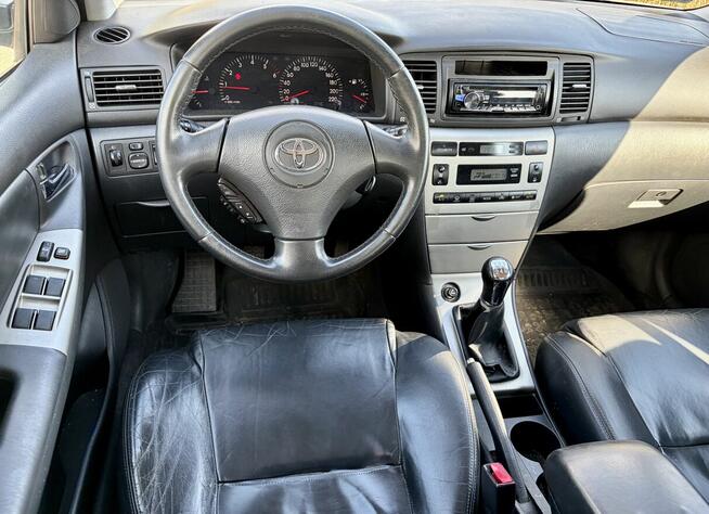 TOYOTA Corolla - Extra WYPOSAŻENIE