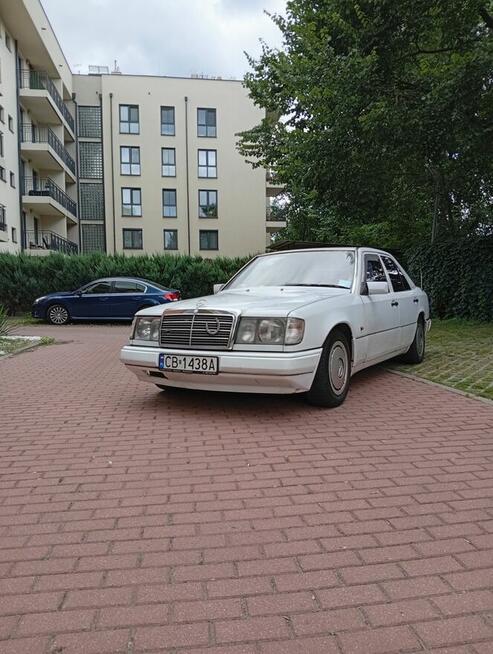 Mercedes-Benz W124 2.0 Mercedes 200D Automat