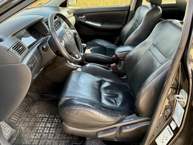 TOYOTA Corolla - Extra WYPOSAŻENIE