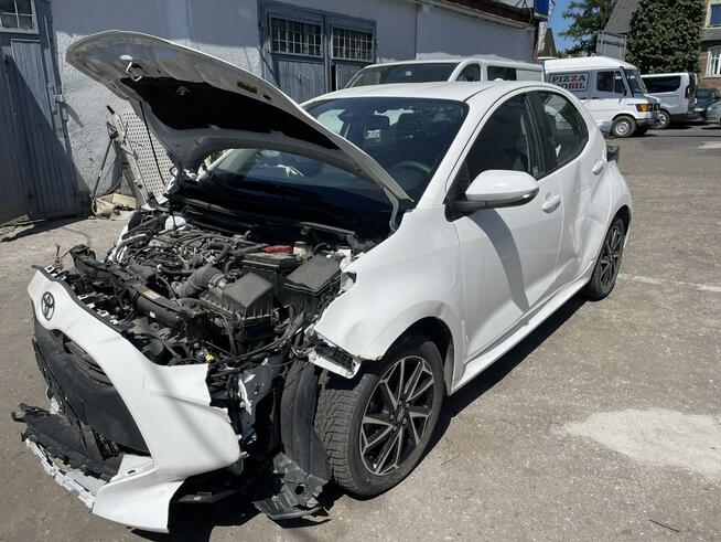Toyota Yaris 1.5 - 125KM CarPlay Salon Polska 2024
