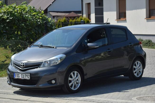 Toyota Yaris 1.3B Klimatronik Panorama Navi Kamera 2 KPL KÓŁ Sprowadzony