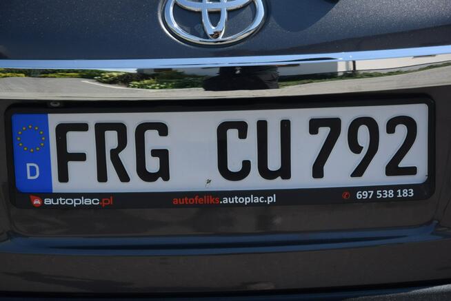 Toyota Yaris 1.3B Klimatronik Panorama Navi Kamera 2 KPL KÓŁ Sprowadzony