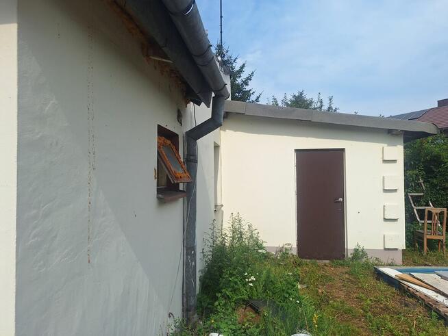 Dom 80m na działce 2300 m z garażem i budynkiem gospodarczym
