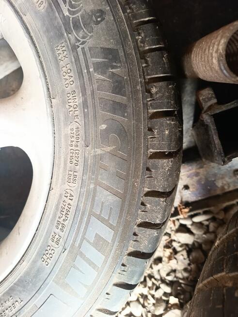 Opony z alufelgami 215x65xr16c Michelin, Continental
