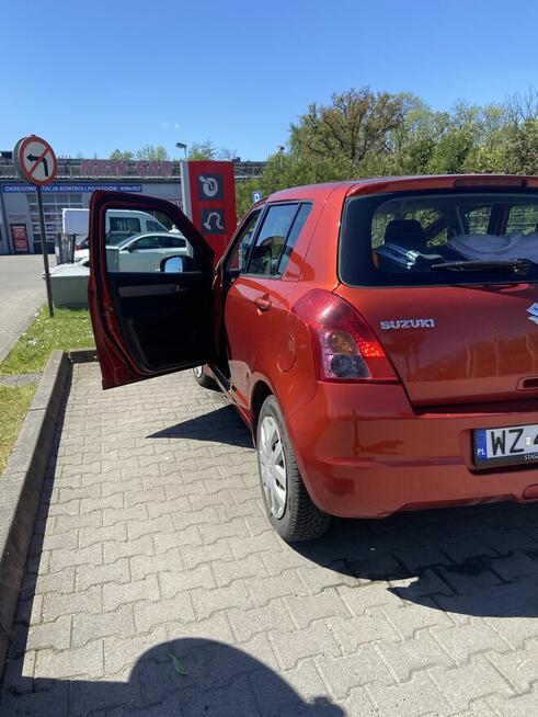 SUZUKI SWIFT