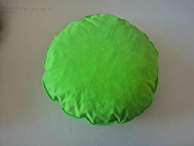 Okrągła poduszka dekoracyjna 32 × 32 cm – stylowy dodatek do