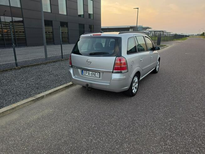 Opel Zafira B | 1.8 Benzyna + LPG | 7 osób | Hak | 293 tys. km |